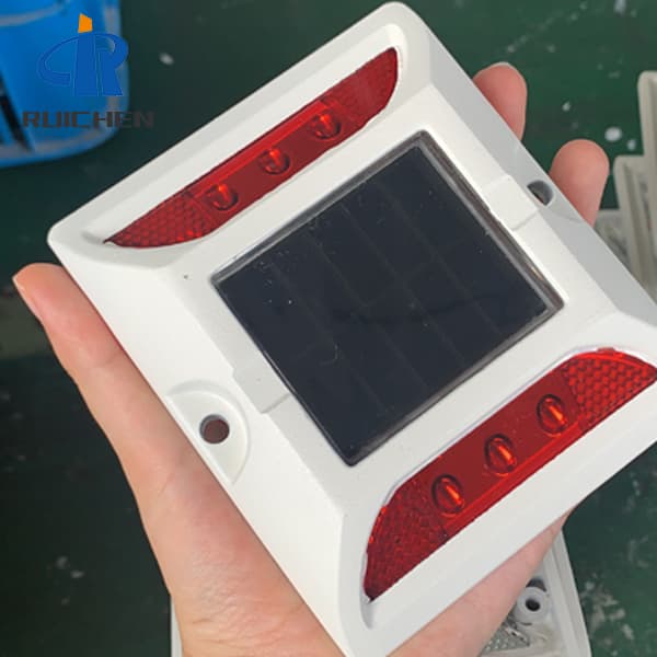 Glass Motorway Stud Lights 15T On Discount